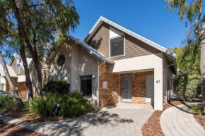 Escape to 67 at Cape View